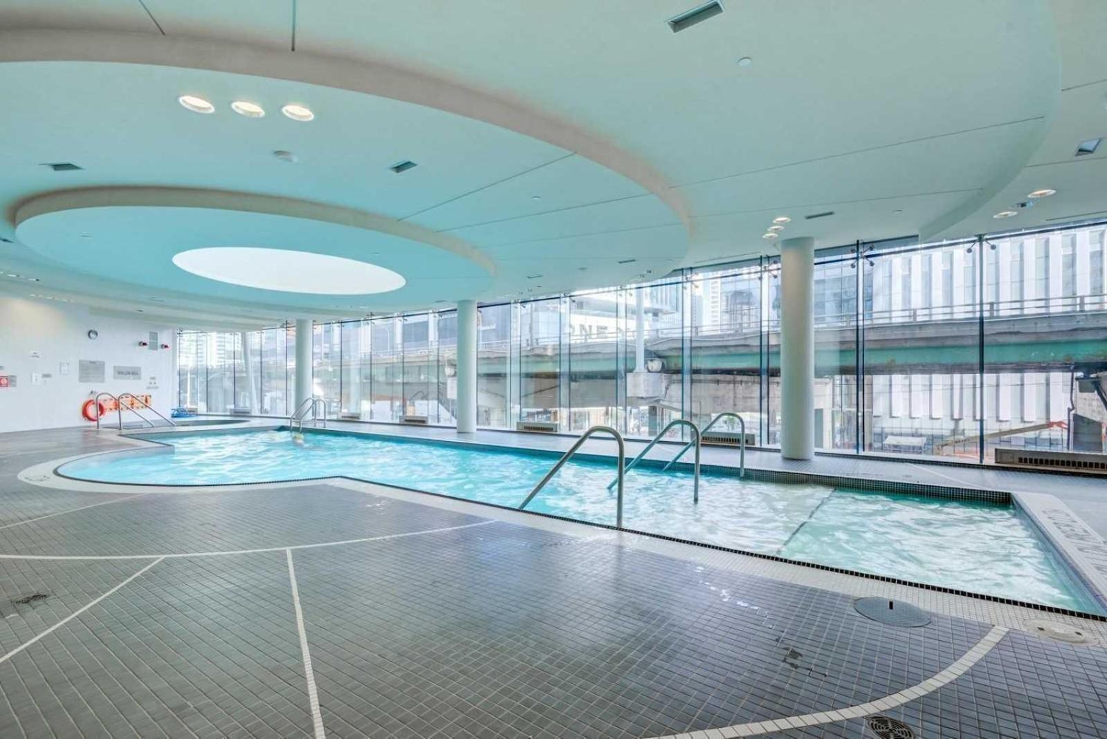 Grand Royal Suites 토론토 외부 사진